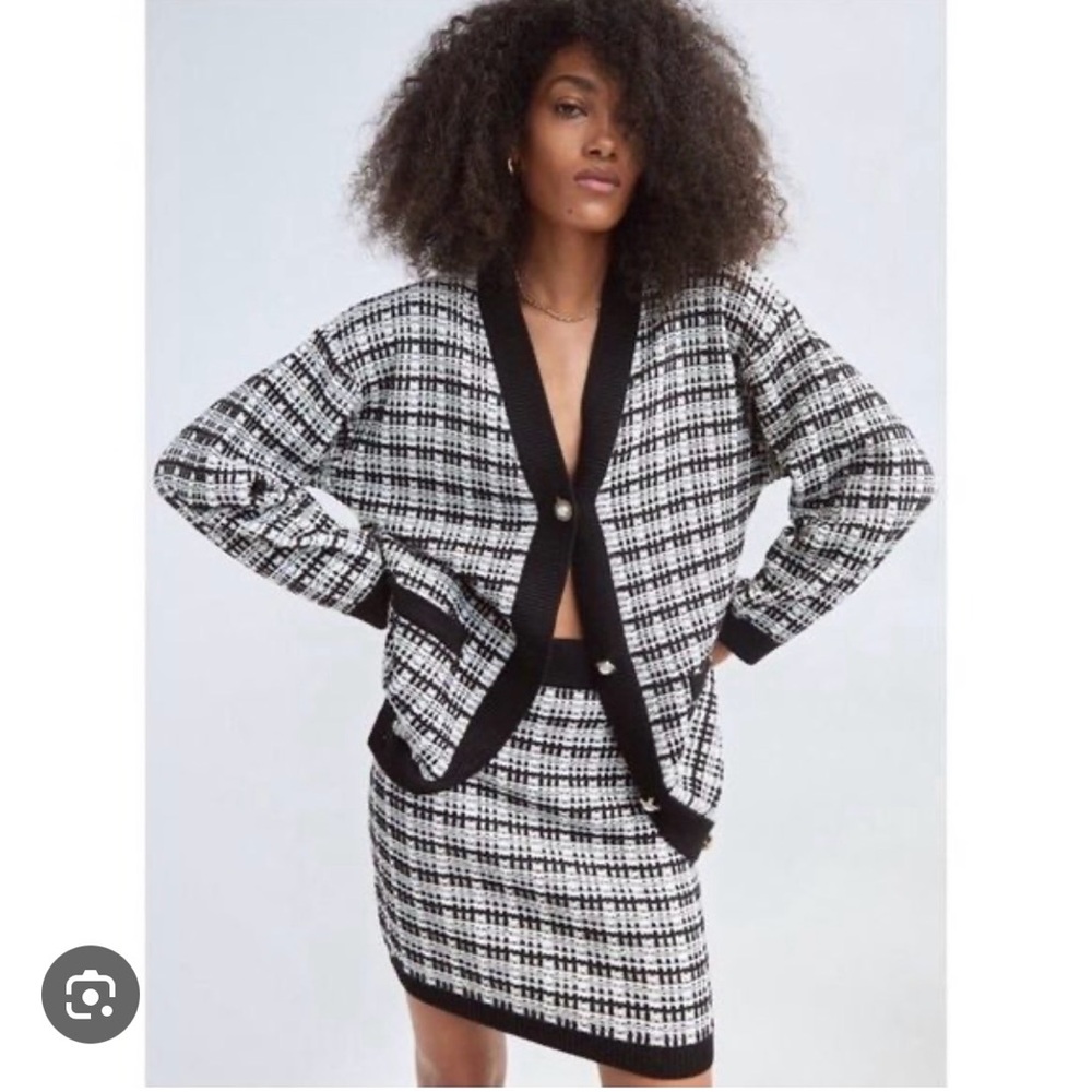 Aritzia Babaton Salvatore Skirt and lacer cardigan set